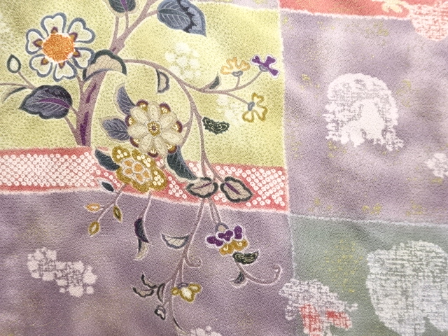  枡に花更紗模様小紋着物